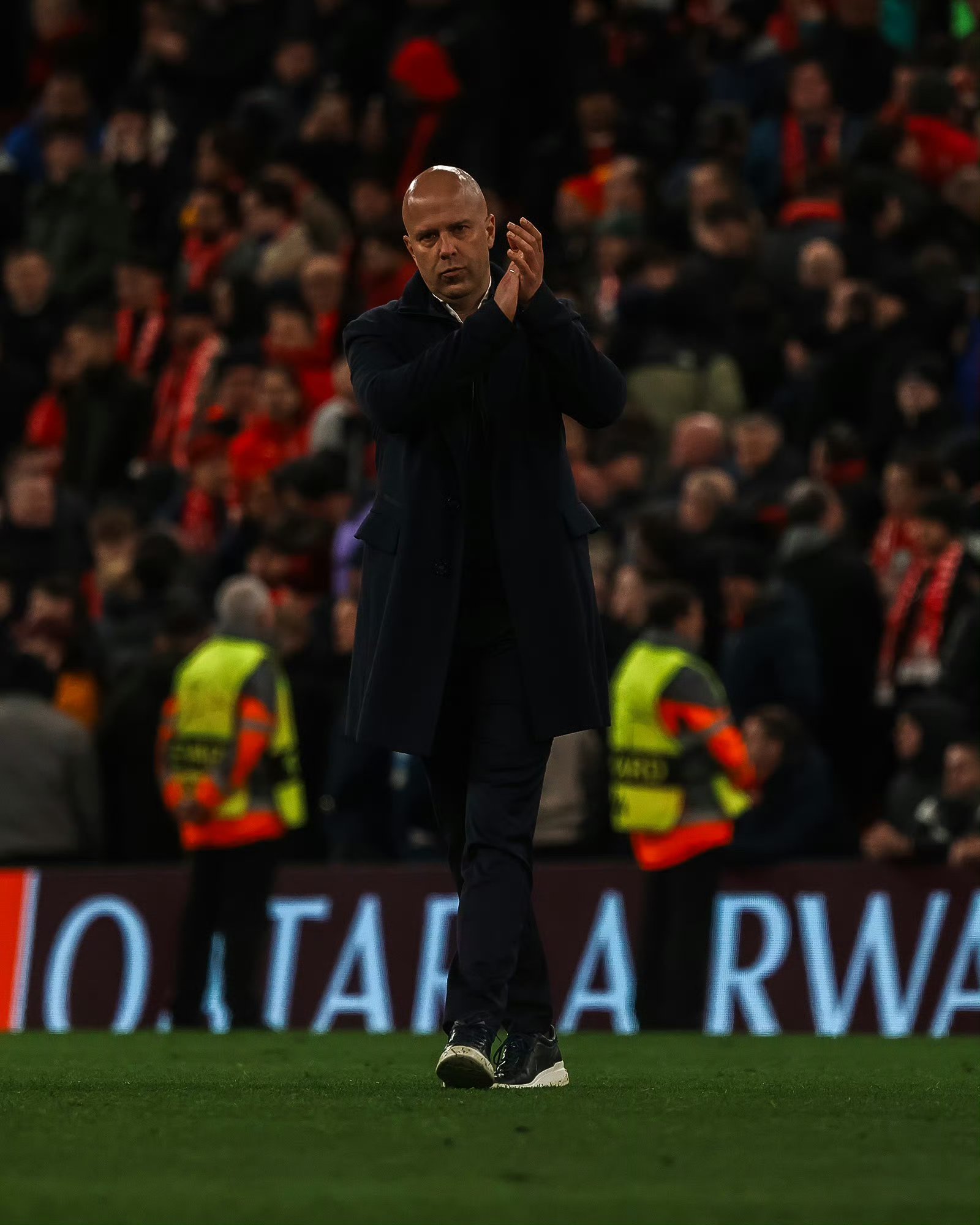 比赛规则变更首场状态出色,巴黎圣日耳曼观众沸腾!,德布劳内重返赛场比赛高潮迭起的简单介绍开云入口