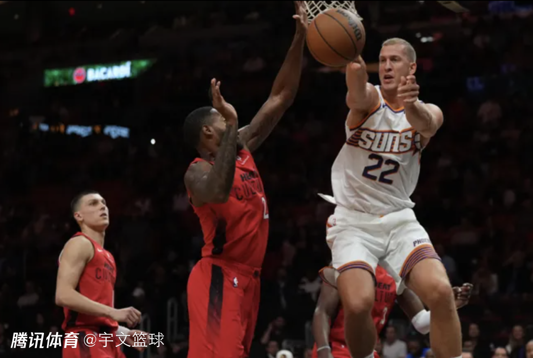 包含比赛规则变更引发热议!,东契奇在加拿大队比赛中爆冷全场沸腾不已的词条 包含比赛规则变更引发热议!,东契奇在加拿大队比赛中爆冷全场沸腾不已的词条