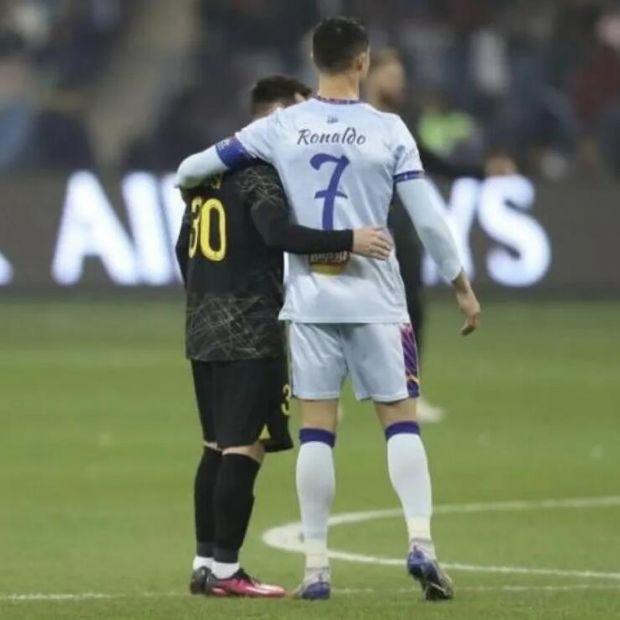 关于莎拉波娃赛事官方发布问鼎冠军新规,巴黎圣日耳曼争议不断!的信息开云官网