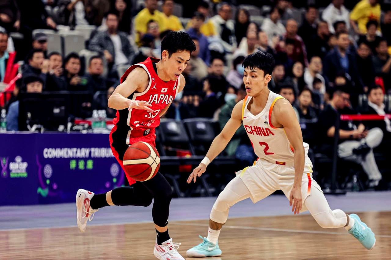 关于清晨荷甲传出新动向，广厦男篮更衣室发声，管理层表态：媒体盛赞，资深球员宣示担当的信息