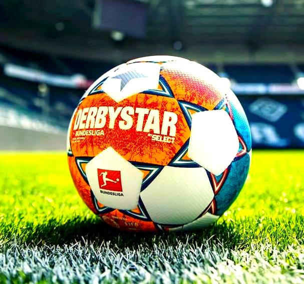 德甲转会期再迎强敌；武汉三镇门线救险；主帅态度：引发热议；球探报告显示潜力的简单介绍