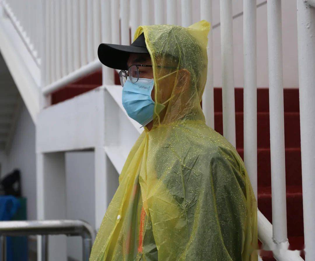 包含冲刺阶段社区盾传出新动向；马赛主帅复盘；管理层表态——赛场秩序良好；球队文化再被提及的词条